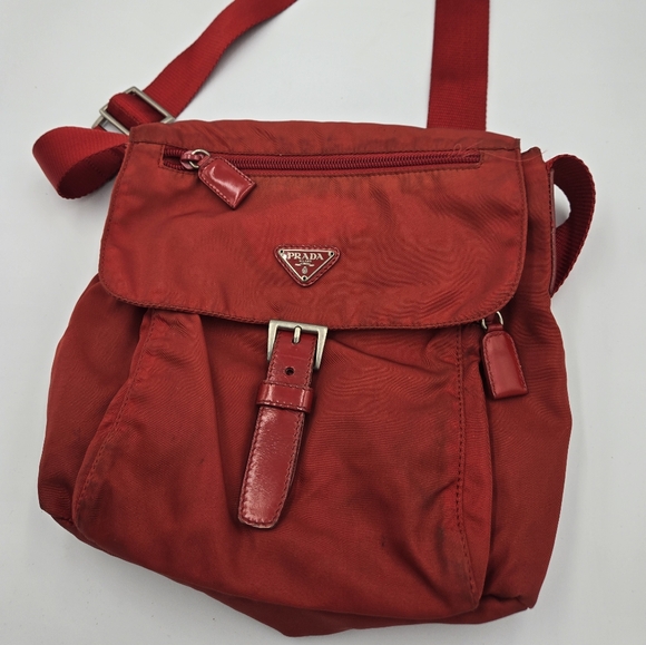 🚨FLASH SALE: Prada Red Nylon Crossbody - Picture 1 of 12